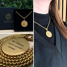 Cargar imagen en el visor de la galería, Collar zodiacal personalizado chapado en oro de 18 quilates – Incluido en la caja de regalo